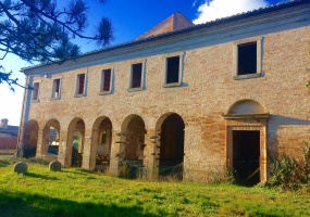 thimg 19 285x200 Appartamenti a Matelica
