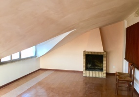 thimg IMG 6692 285x200 Appartamenti a Matelica