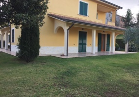  Appartamenti fuori Matelica