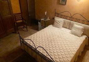 thimg PHOTO 2022 09 01 17 35 05 1  285x200 Appartamenti a Matelica