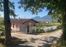 thimg IMG 0315 285x200 Appartamenti a Matelica