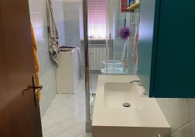 thimg IMG 4590 285x200 Appartamenti fuori Matelica