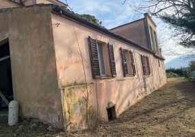  Terreni e rustici