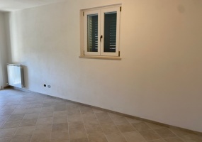 thimg IMG 9016 285x200 Appartamenti a Matelica